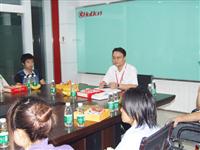 把關(guān)懷落實(shí)到員工工作、生活的細(xì)節(jié)上